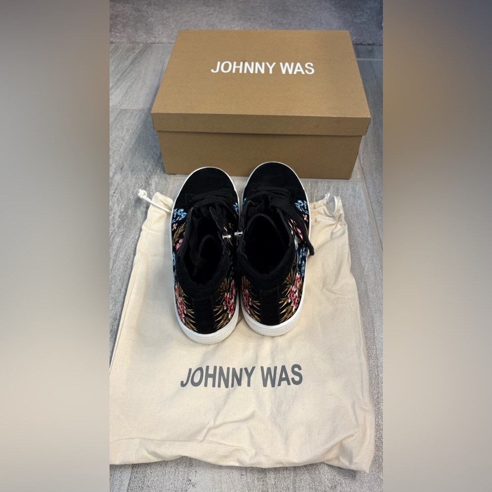 Johnny Was Emiko High-Top Sneakers - Picture 4 of 11